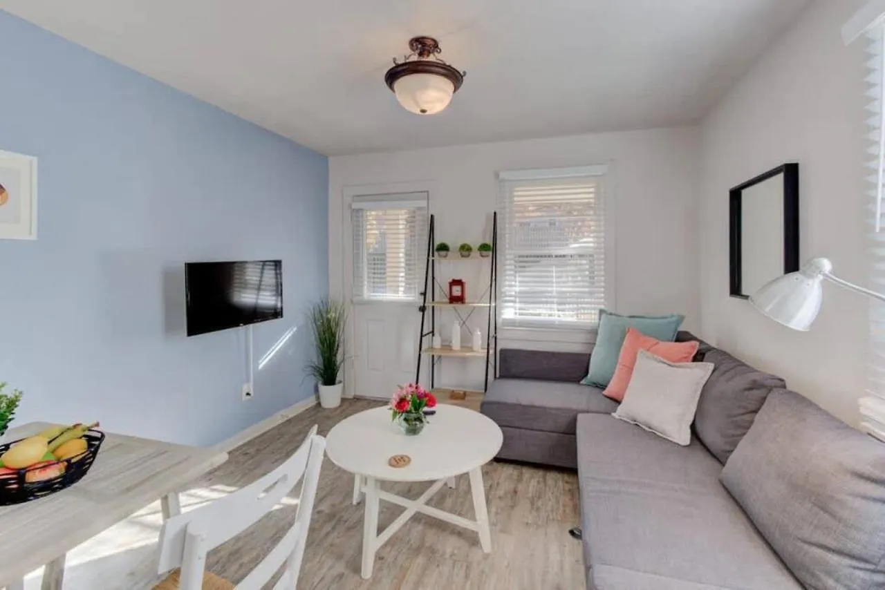 Walk To The Best Of Midtown Charming Cottage Мемфис США